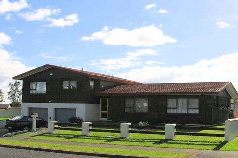 Photo of property in 8 Derrimore Heights, Clover Park, Auckland, 2019
