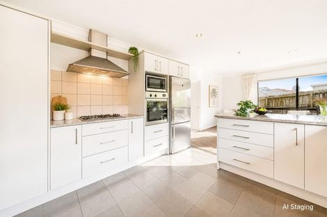 Photo of property in 20 Mackwell Road, Fairview Heights, Auckland, 0632
