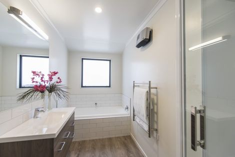 Photo of property in 19a Rangiora Terrace, Tahunanui, Nelson, 7011