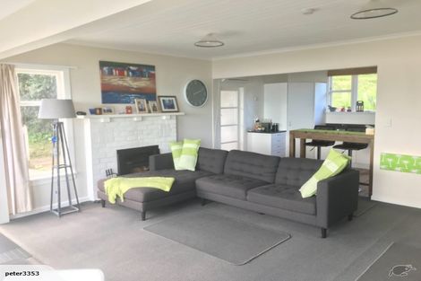 Photo of property in 8 Bewley Avenue, Macandrew Bay, Dunedin, 9014