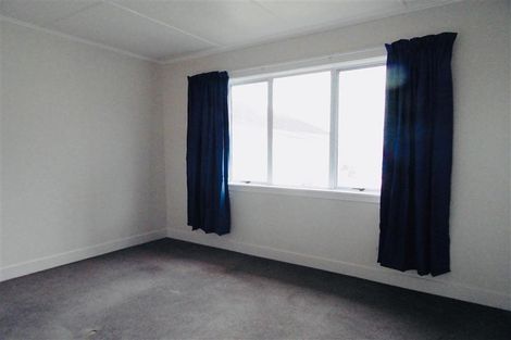 Photo of property in 27 Bulteel Street, New Plymouth, 4310