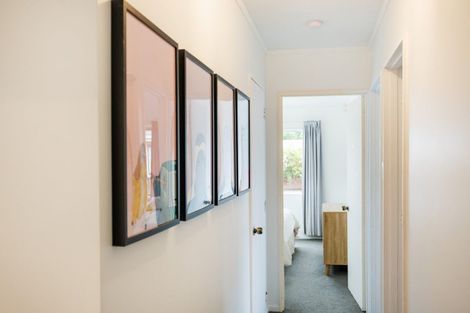 Photo of property in 21 Dalfield Place, Highbury, Palmerston North, 4412