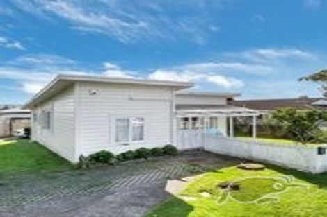 Photo of property in 154 Lincoln Road, Henderson, Auckland, 0610