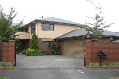 Photo of property in 42 Farnswood Place, Redwood, Christchurch, 8051