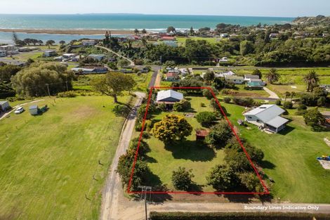 Photo of property in 10 Church Road, Maketu, Paengaroa, 3189