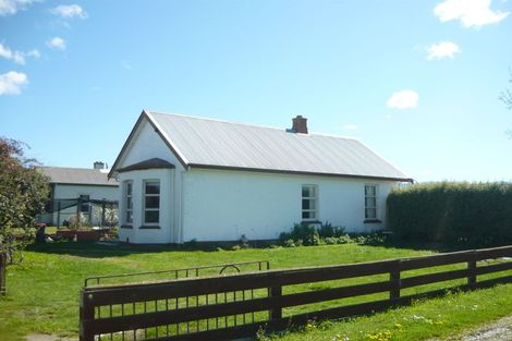 Photo of property in 40 Timaru Road, Waimate, 7924