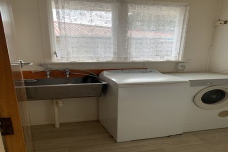 Photo of property in 19 Catherine Crescent, Paparangi, Wellington, 6037