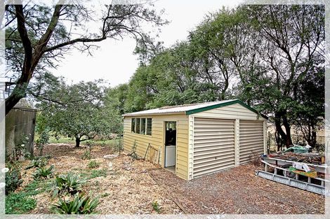 Photo of property in 332 Foxton Shannon Road, Foxton, 4893