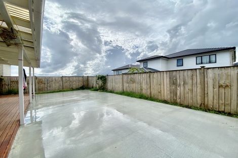 Photo of property in 40 Tinaku Road, Flat Bush, Auckland, 2019