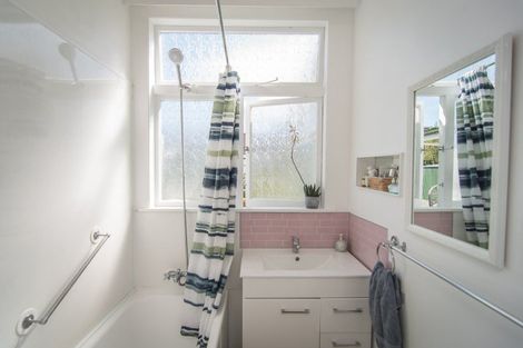 Photo of property in 37 Raymond Street, West End, Timaru, 7910