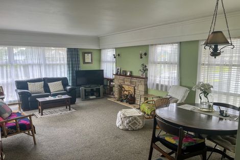 Photo of property in 26 Vanguard Road, Kelston, Auckland, 0602