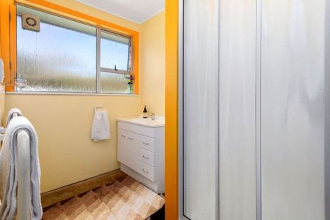 Photo of property in 6b Coates Street, Tawa, Wellington, 5028