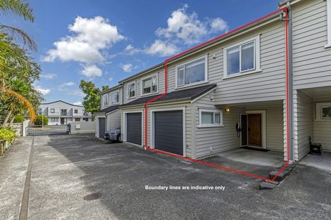 Photo of property in 3/78 Fernhill Way, Oteha, Auckland, 0632