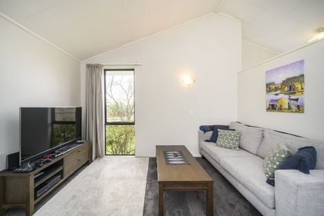 Photo of property in 34 Kowhai Street, Tokomaru, Palmerston North, 4474