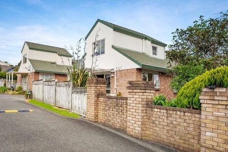 Photo of property in 39a Central Park Drive, Te Atatu South, Auckland, 0610