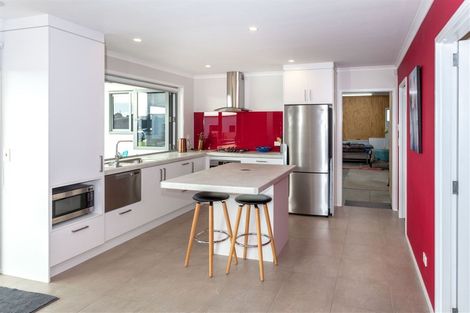 Photo of property in 32 Tairua Palms Place, Tairua, 3508