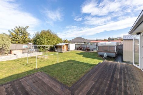 Photo of property in 40 Farquhars Road, Redwood, Christchurch, 8051