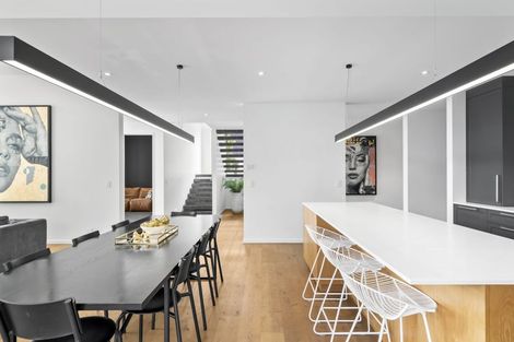 Photo of property in 27 Idris Road, Fendalton, Christchurch, 8052