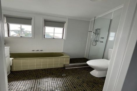 Photo of property in 3/4 Frater Avenue, Milford, Auckland, 0620