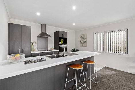 Photo of property in 13 Puarangi Lane, Stanmore Bay, Whangaparaoa, 0932