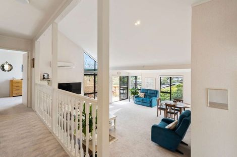 Photo of property in 1/5 Lynngate Place, Hillcrest, Auckland, 0627