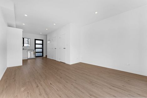 Photo of property in 7 Eileen Newey Place, Henderson, Auckland, 0612