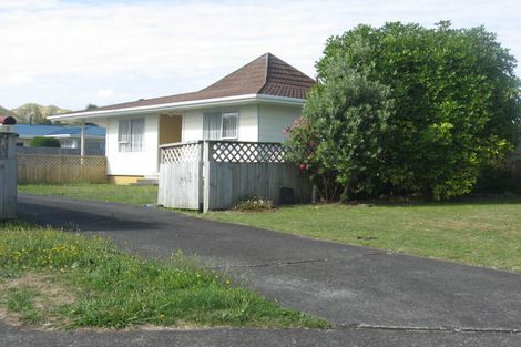 Photo of property in 5 Maple Place, Aramoho, Whanganui, 4500