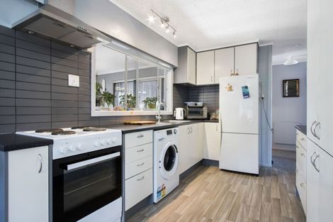 Photo of property in 16a Athenree Road, Athenree, Katikati, 3177