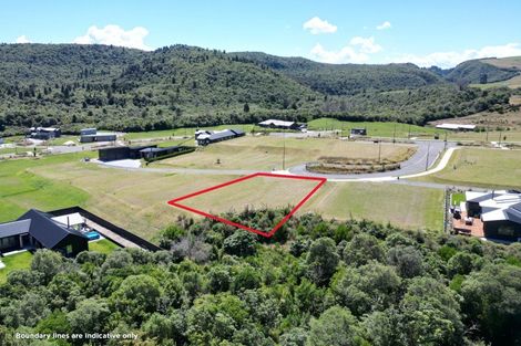 Photo of property in 16 Broadleaf Way, Kinloch, 3377