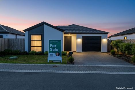 Photo of property in 6 Riroriro Lane, Halswell, Christchurch, 8025