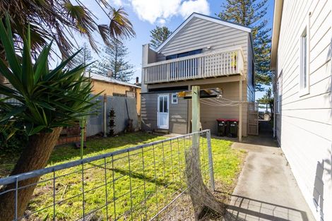 Photo of property in 653 Marine Parade, Napier South, Napier, 4110