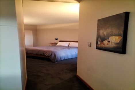 Photo of property in 16 Sherwood Lane, Cashmere, Christchurch, 8022