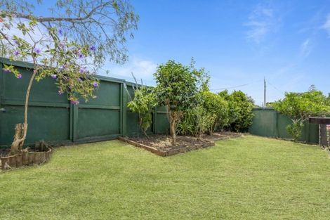 Photo of property in 1/126 Carlisle Road, Browns Bay, Auckland, 0632