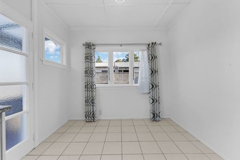 Photo of property in 11b Inver Street, Glen Eden, Auckland, 0602