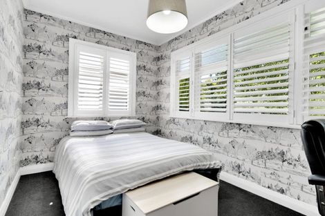 Photo of property in 6 Yule Grove, Greytown, 5712