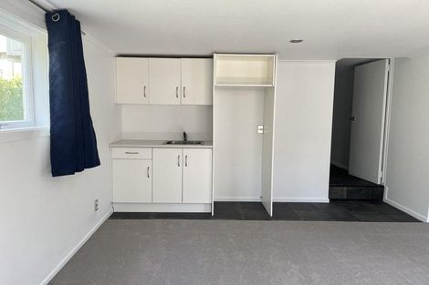 Photo of property in 8 Saffron Street, Birkdale, Auckland, 0626