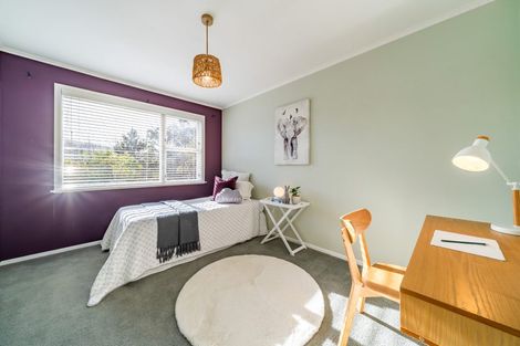 Photo of property in 17a Blue Mountains Road, Silverstream, Upper Hutt, 5019