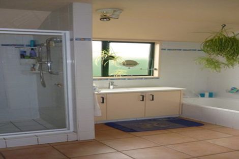 Photo of property in 36 Castletown Place, New Brighton, Christchurch, 8083