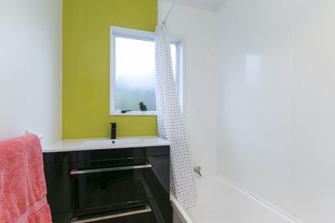 Photo of property in 20 Kentwood Drive, Woodridge, Wellington, 6037