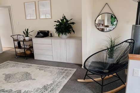 Photo of property in 2/95 Oaktree Avenue, Browns Bay, Auckland, 0630