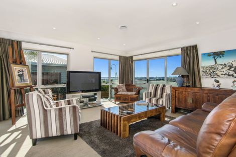 Photo of property in 11 Renner Place, Pyes Pa, Tauranga, 3112