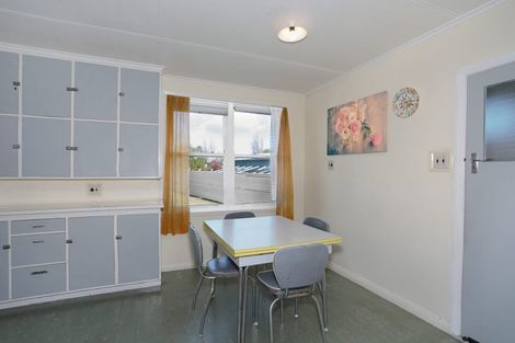 Photo of property in 14 Ward Street, Bulls, 4818