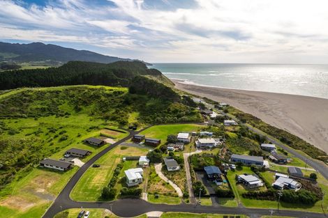 Photo of property in 14 Wainamu Road, Raglan, 3297