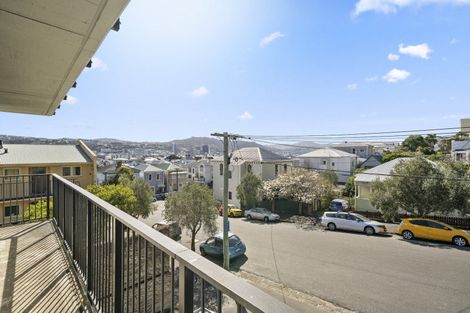 Photo of property in 3/4 Derby Street, Mount Victoria, Wellington, 6011