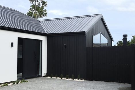 Photo of property in 76 Slacks Road, Awapuni, Palmerston North, 4412