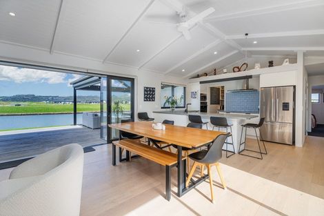 Photo of property in 20 Ngaroma Crescent, Whitianga, 3510