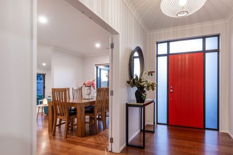 Photo of property in 12 Hulme Way, Raumati Beach, Paraparaumu, 5032