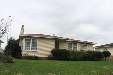 Photo of property in 18 Ellesmere Crescent, Highbury, Palmerston North, 4412