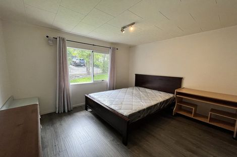 Photo of property in 1/22 Fernlea Rise, Bayview, Auckland, 0629