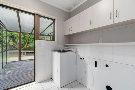 Photo of property in 16 Sumich Place, West Harbour, Auckland, 0618